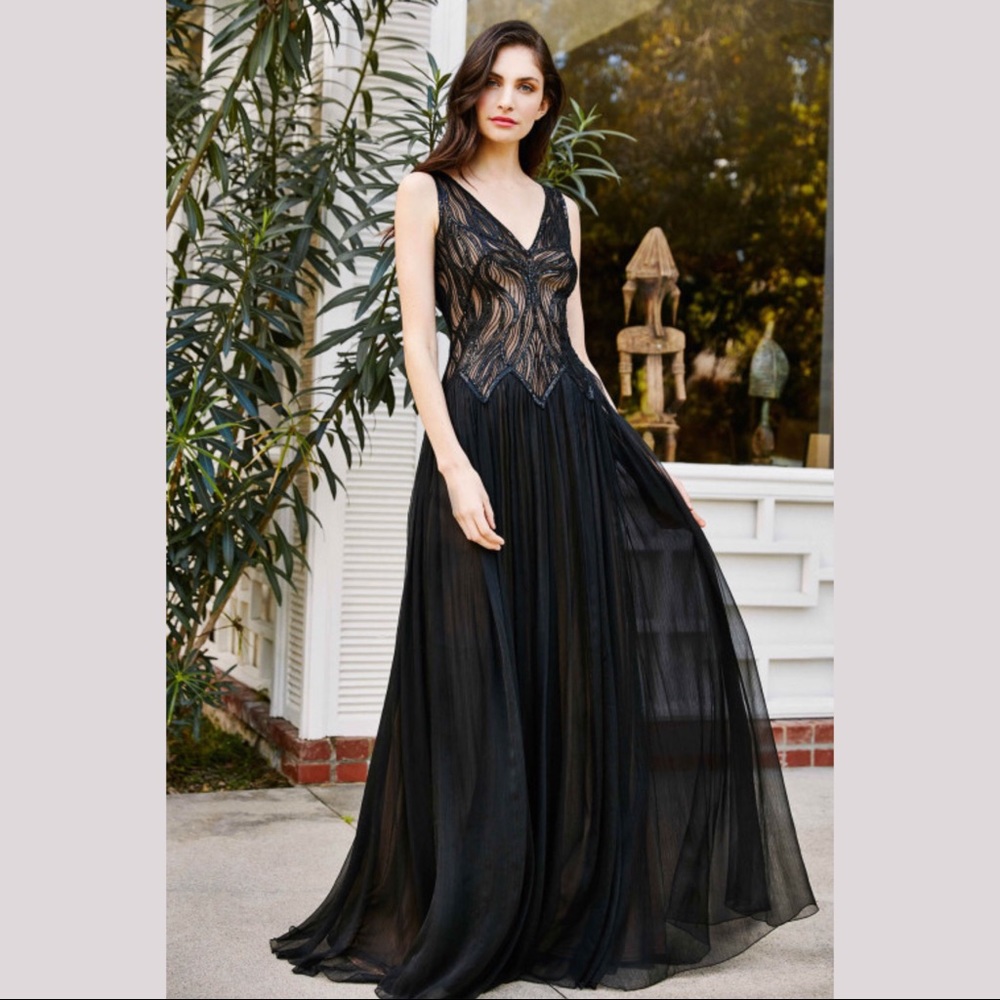 TADASHI SHOJI - VARINIA SEQUIN CHIFFON GOWN - Picture 4 of 5